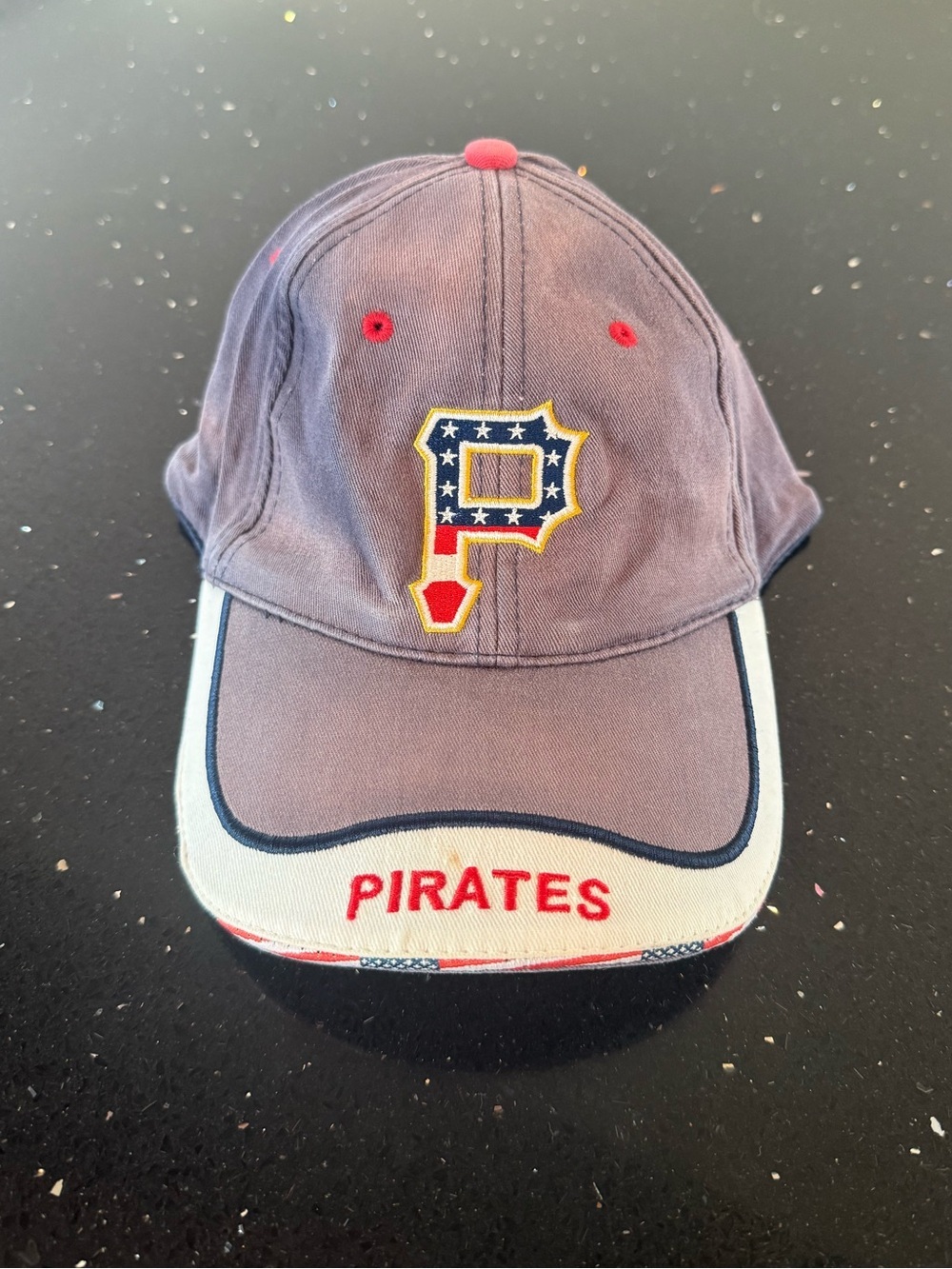MLB Pittsburgh Pirates Patriotic P Logo Baseball Cap - Navy & White